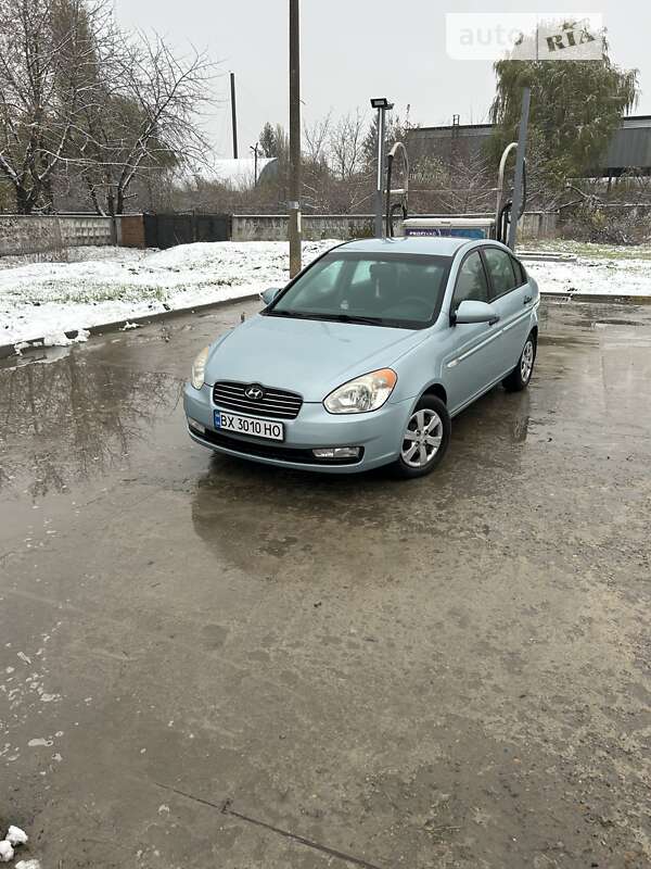 2008 hyundai accent