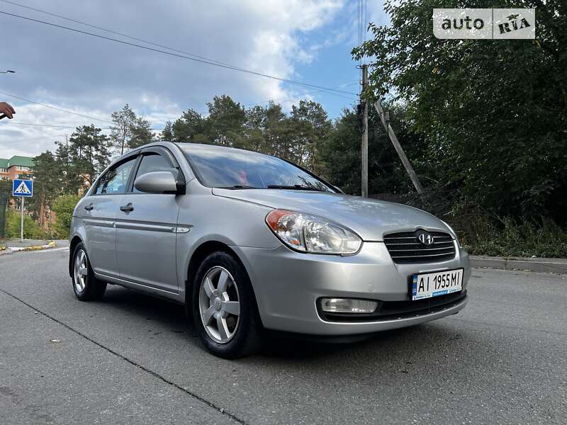 2008 hyundai accent