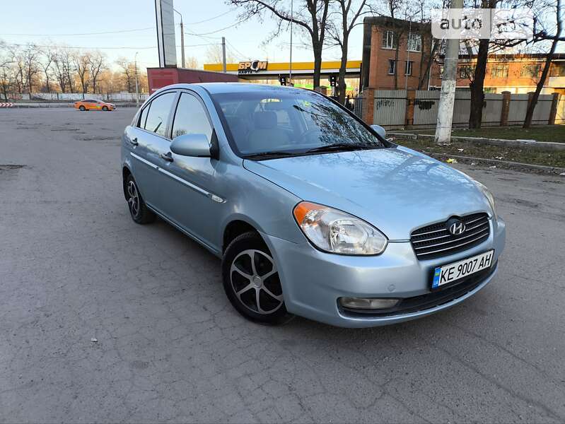 2008 hyundai accent