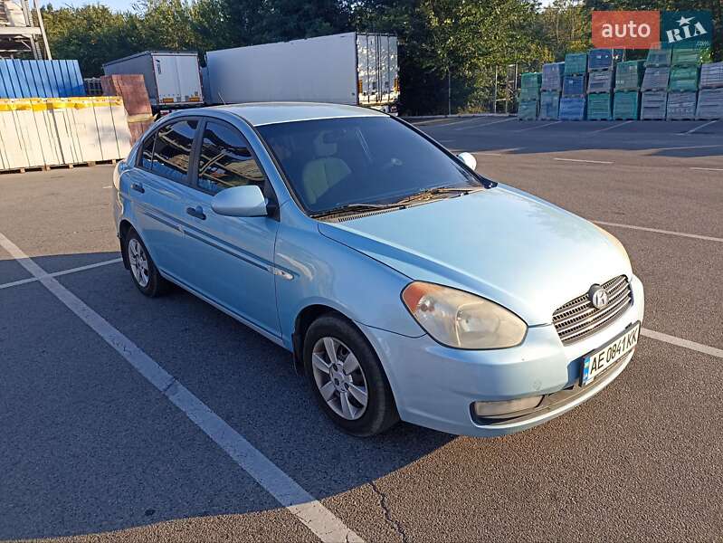 2008 hyundai accent