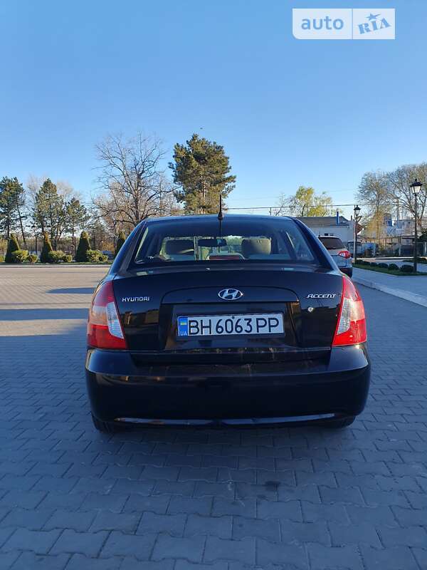 2008 hyundai accent