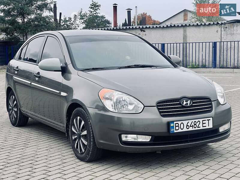2008 hyundai accent
