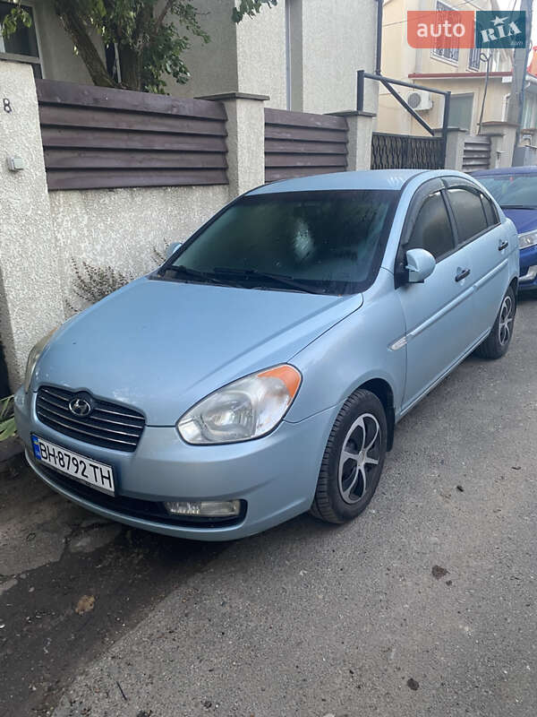 2008 hyundai accent