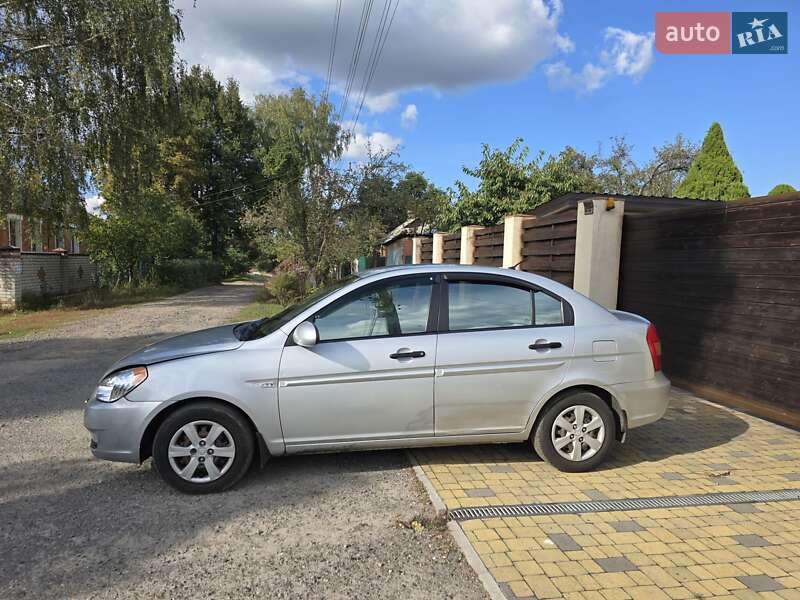 2008 hyundai accent