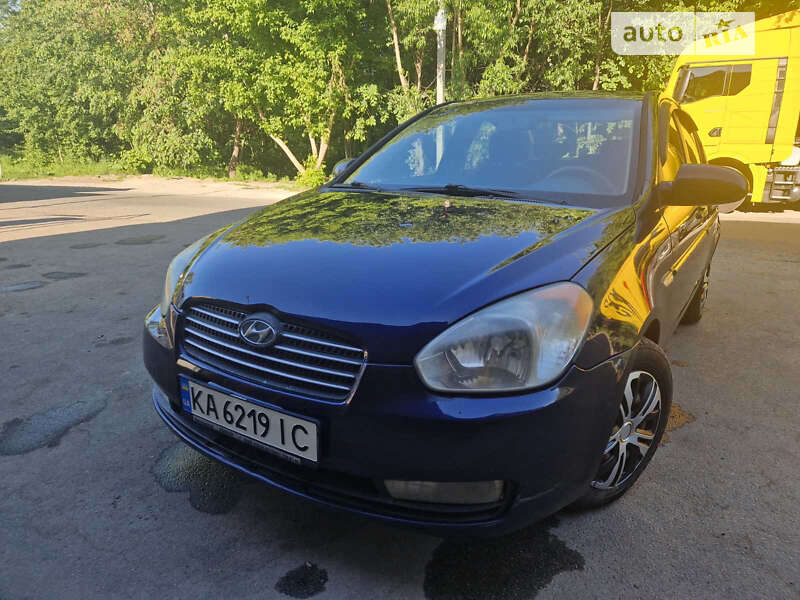 2008 hyundai accent