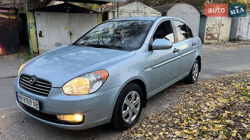 2008 hyundai accent