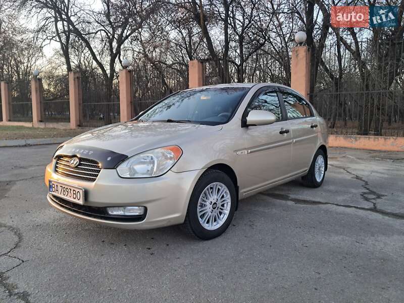 2008 hyundai accent
