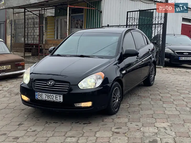2008 hyundai accent