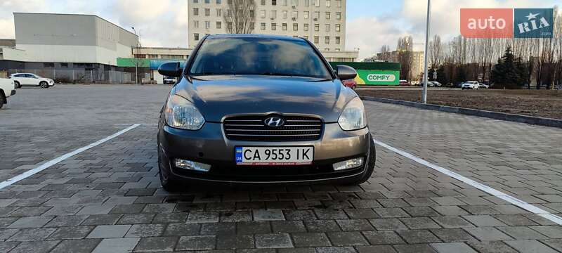 2008 hyundai accent