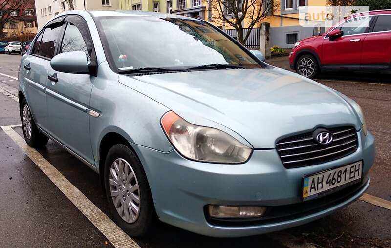 2008 hyundai accent