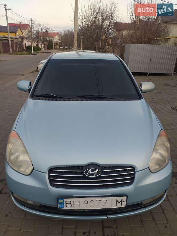 2008 hyundai accent
