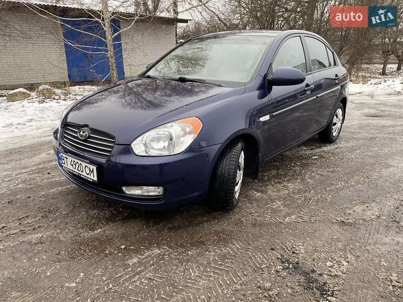 2008 hyundai accent