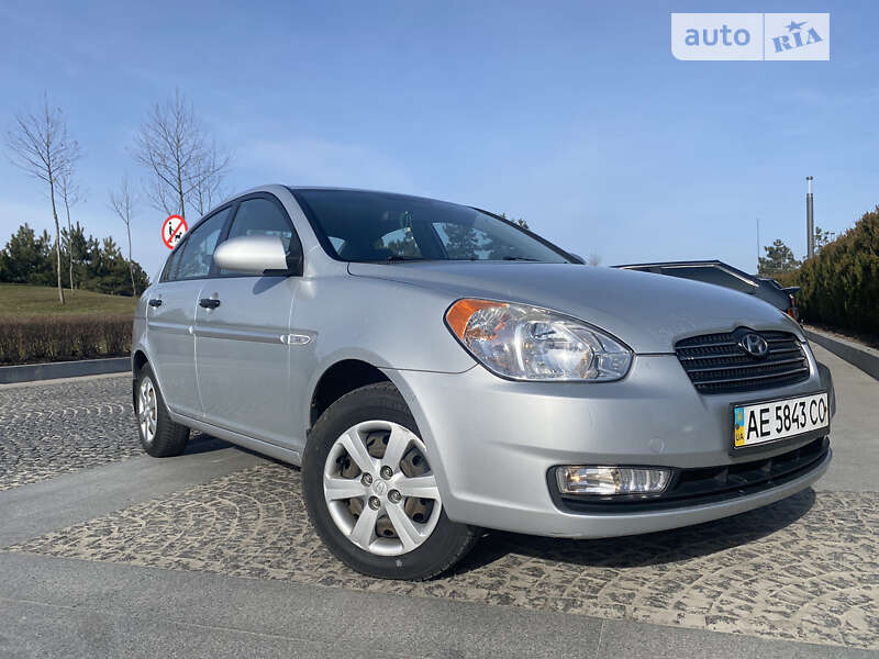 2008 hyundai accent