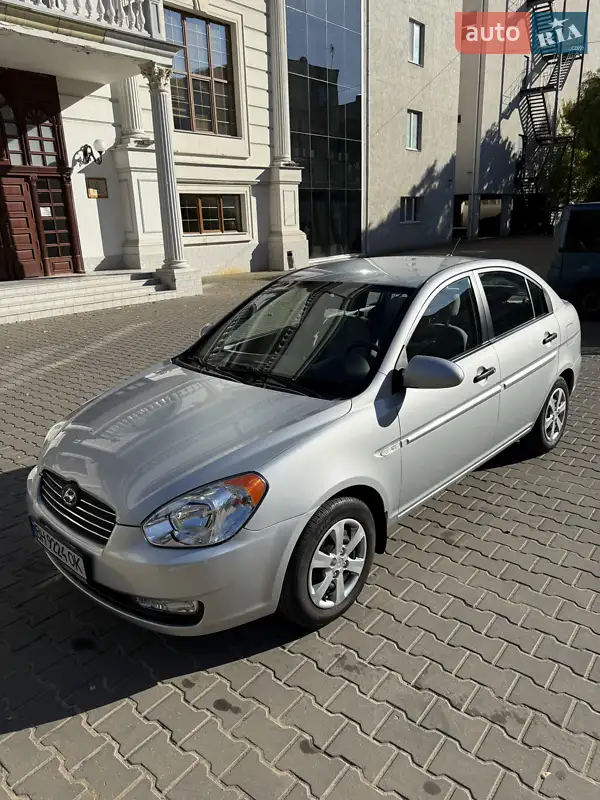 2008 hyundai accent