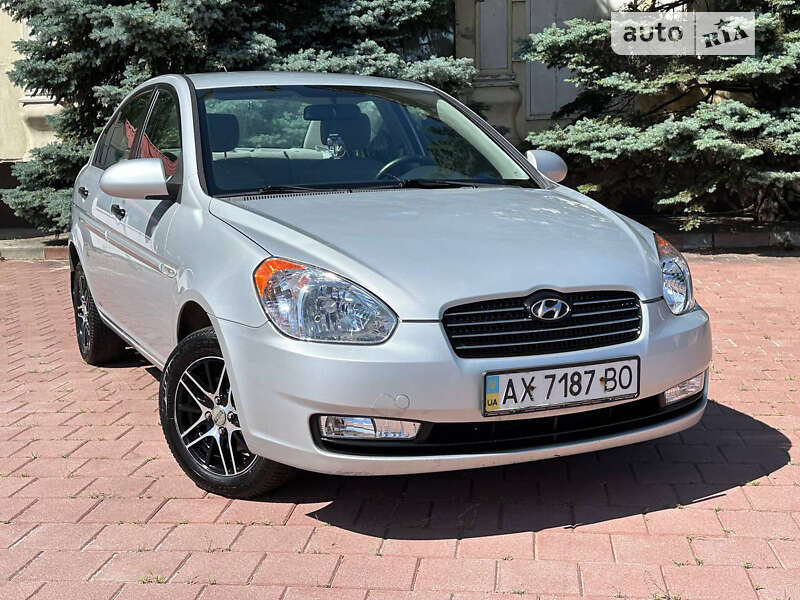 2008 hyundai accent