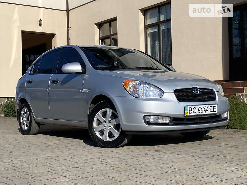 2008 hyundai accent