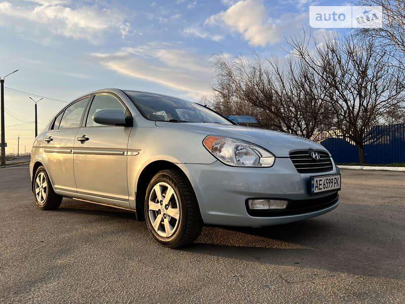 2008 hyundai accent
