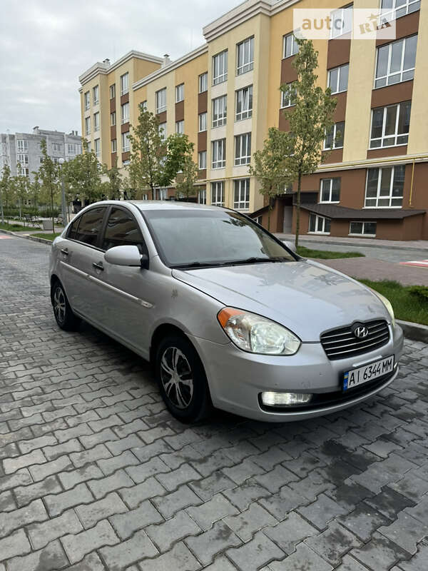 2008 hyundai accent
