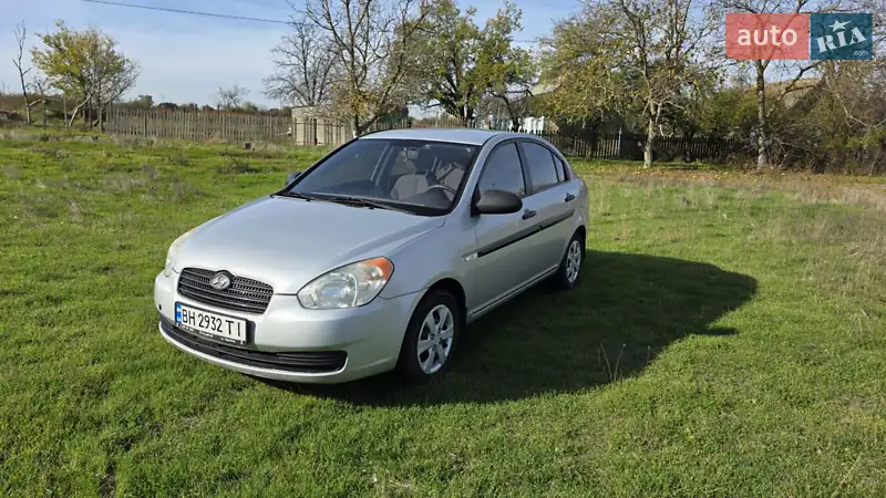 2008 hyundai accent