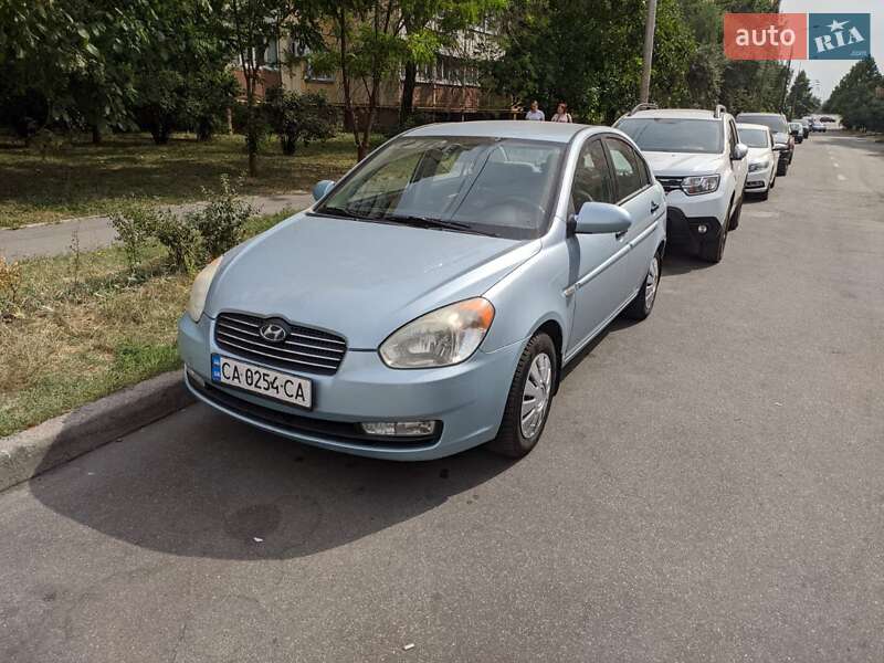 2009 hyundai accent