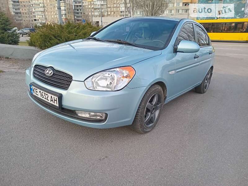 2008 hyundai accent