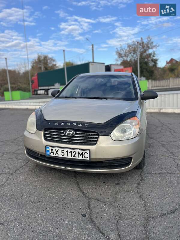 2008 hyundai accent