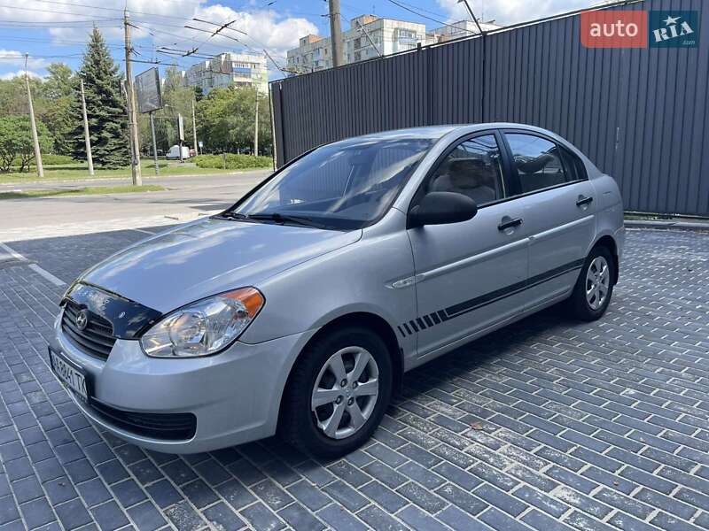 2008 hyundai accent