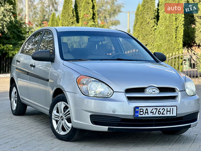 2008 hyundai accent