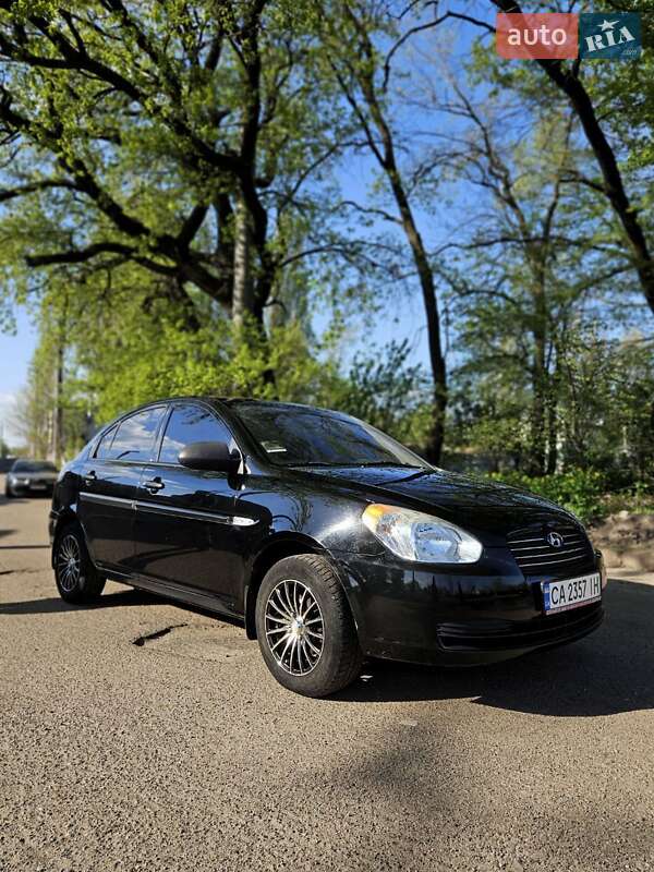 2008 hyundai accent