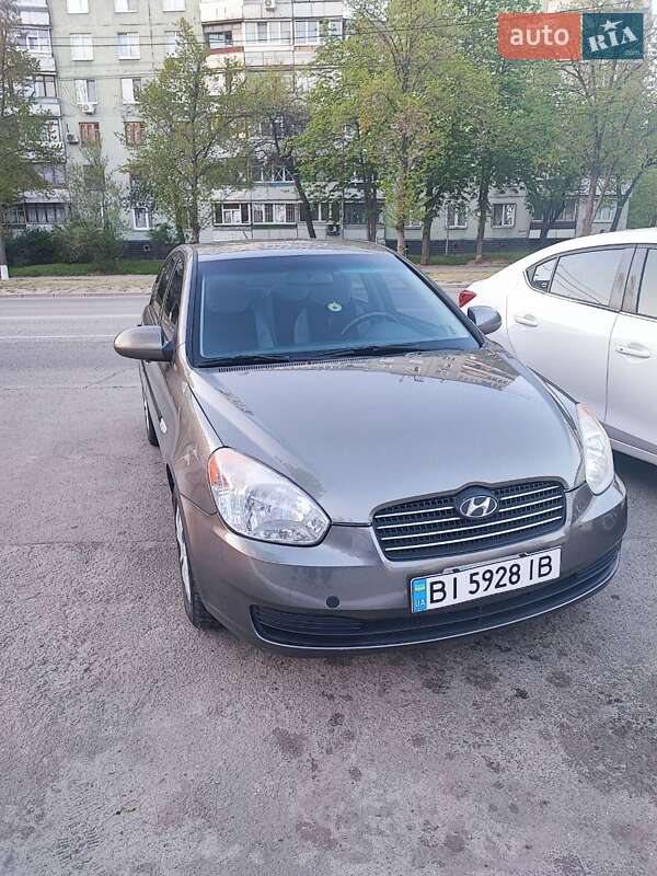 2008 hyundai accent
