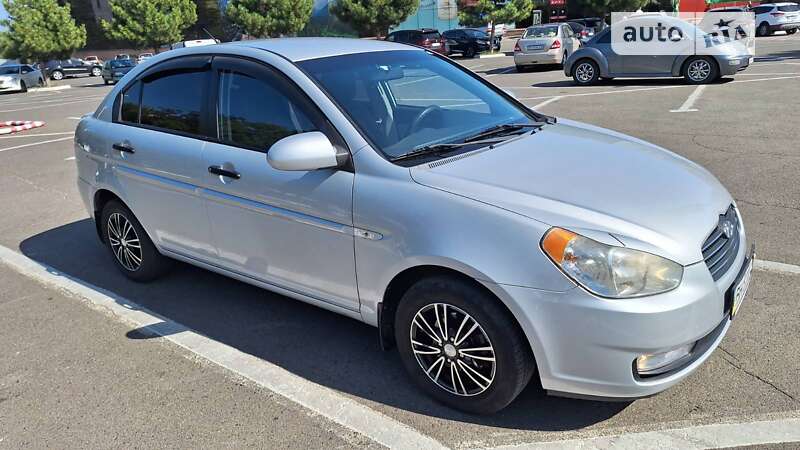2007 hyundai accent