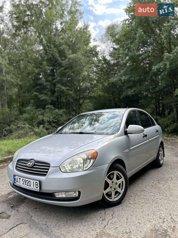 2008 hyundai accent