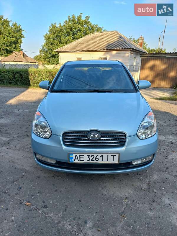 2008 hyundai accent