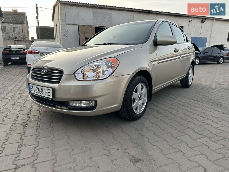 2008 hyundai accent