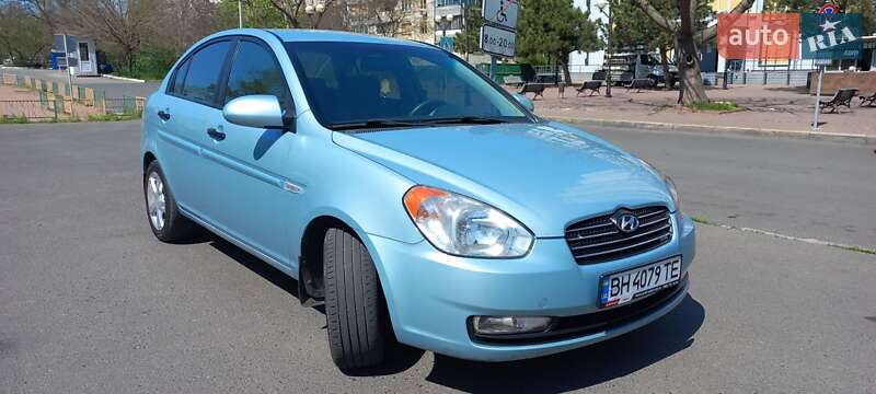 2008 hyundai accent