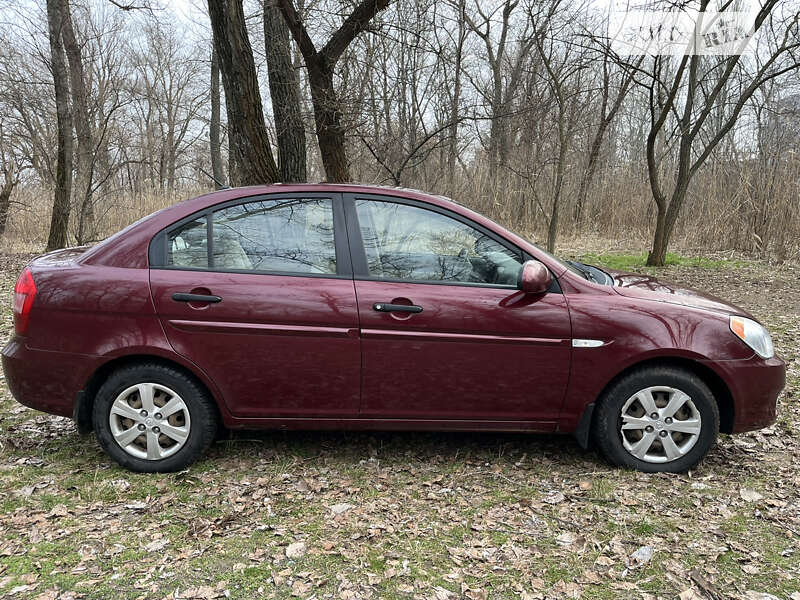 2008 hyundai accent