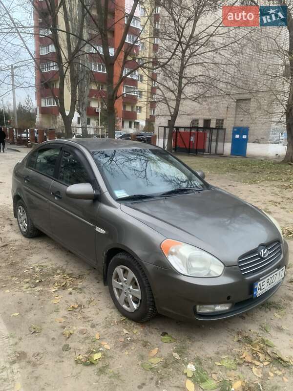 2008 hyundai accent