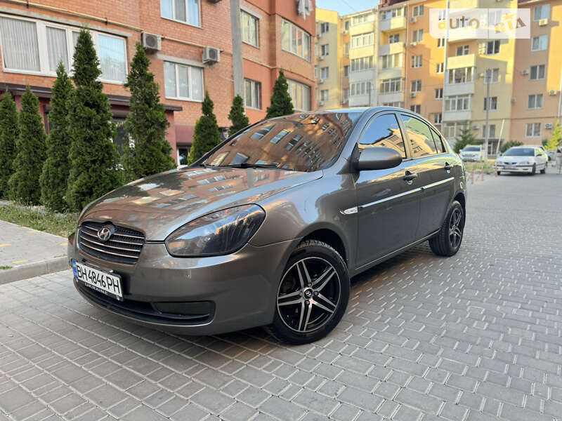 2008 hyundai accent