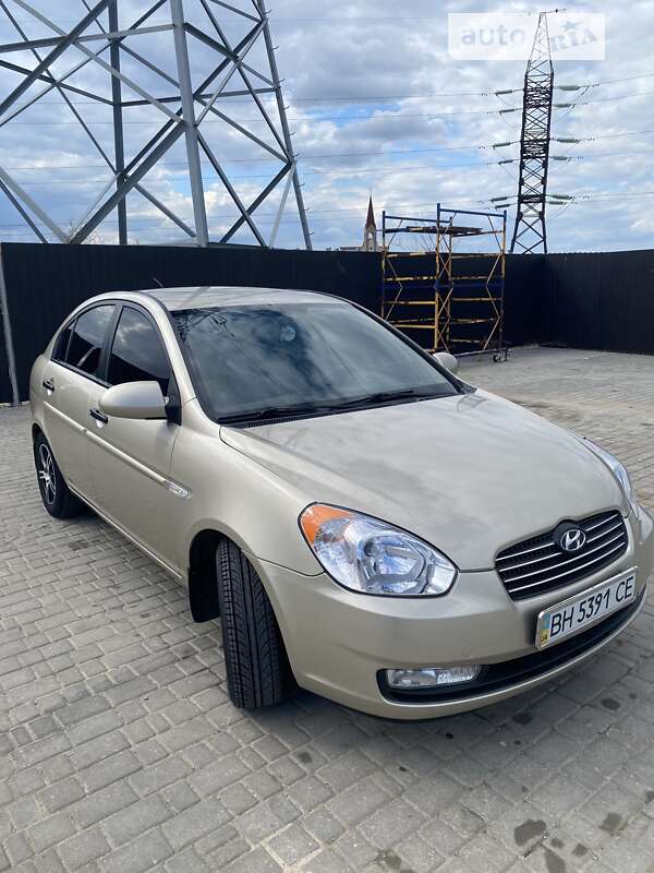 2008 hyundai accent