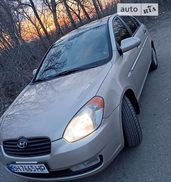 2008 hyundai accent