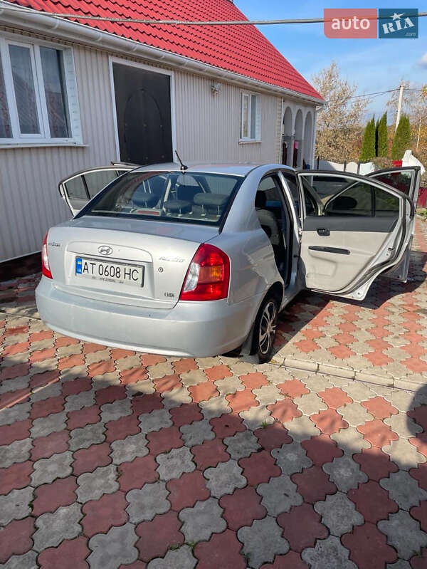 2008 hyundai accent