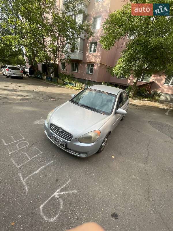 2008 hyundai accent