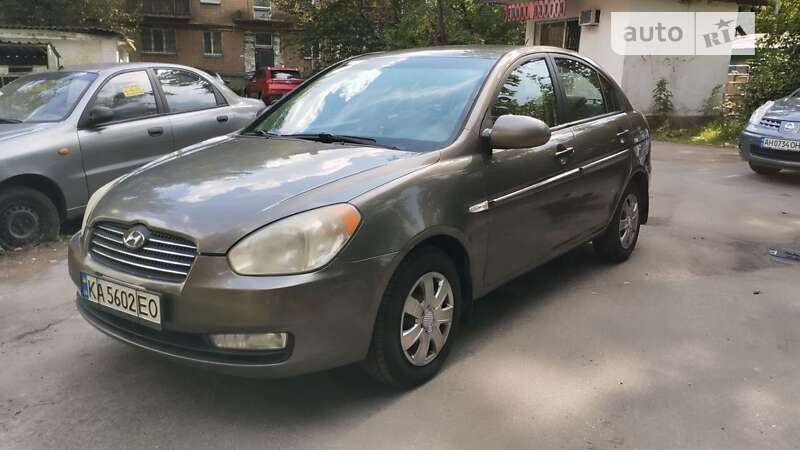 2008 hyundai accent