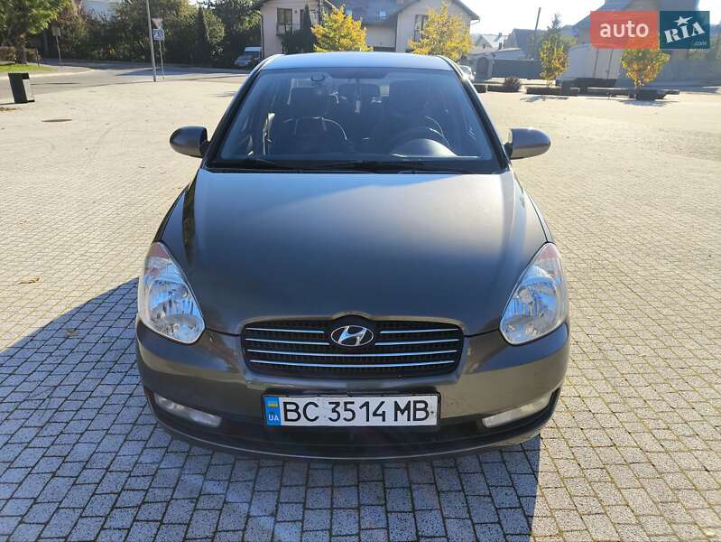 2008 hyundai accent
