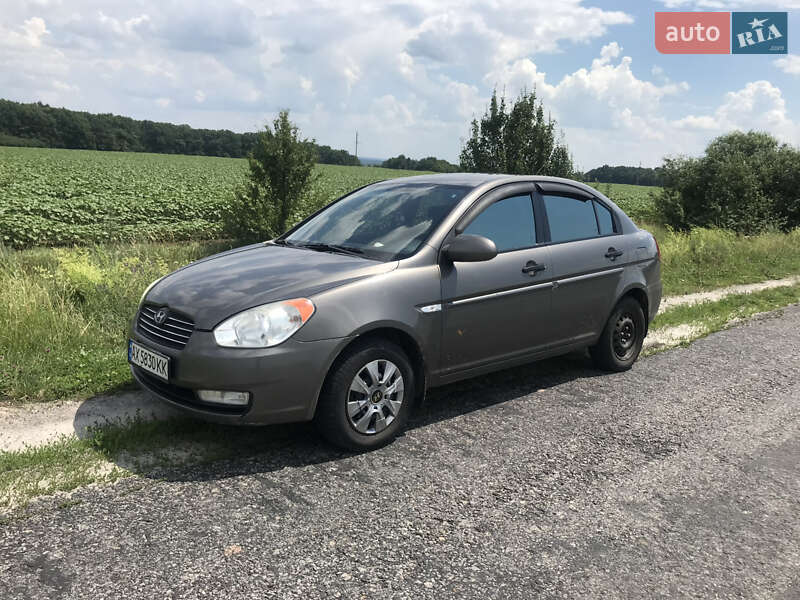 2008 hyundai accent