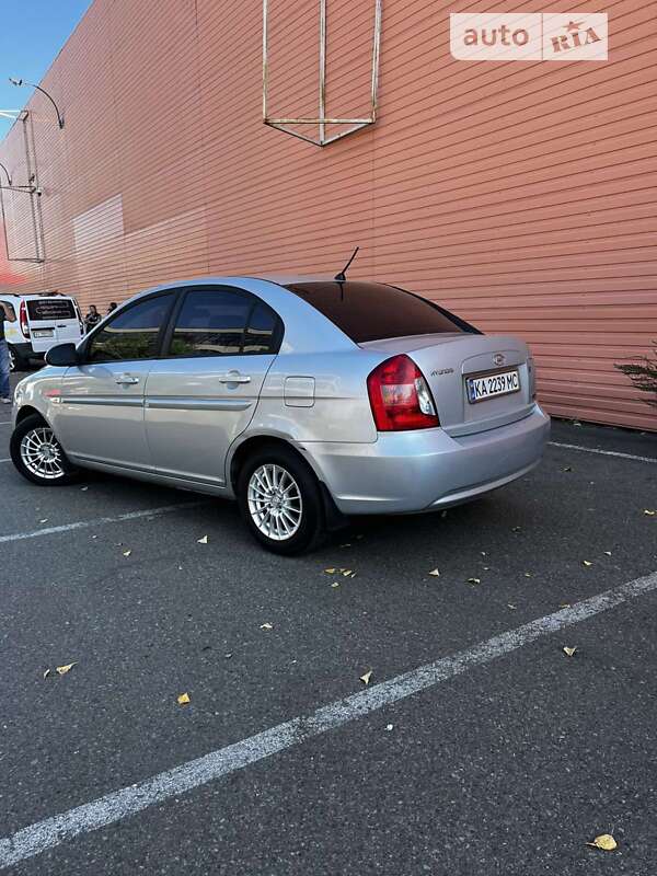 2007 hyundai accent