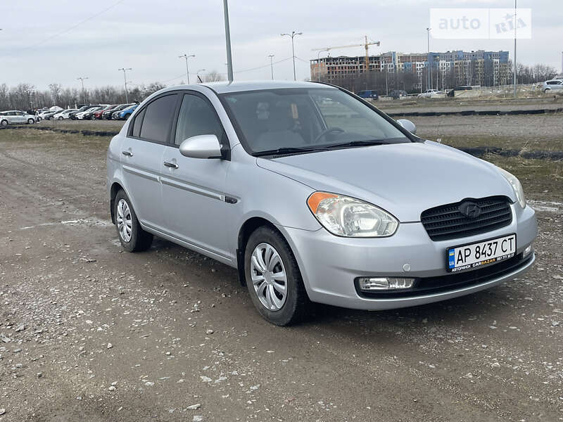 2008 hyundai accent