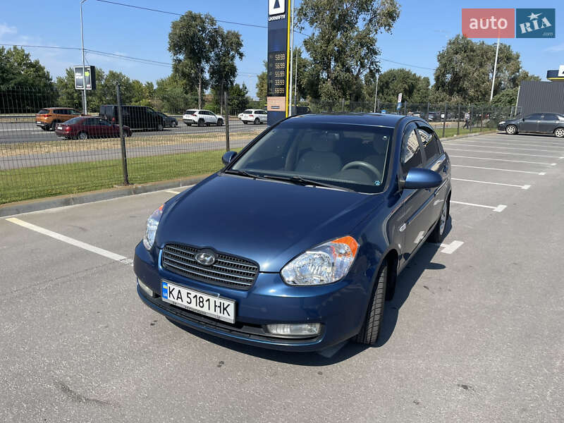 2008 hyundai accent