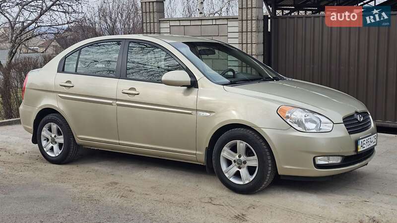 2008 hyundai accent