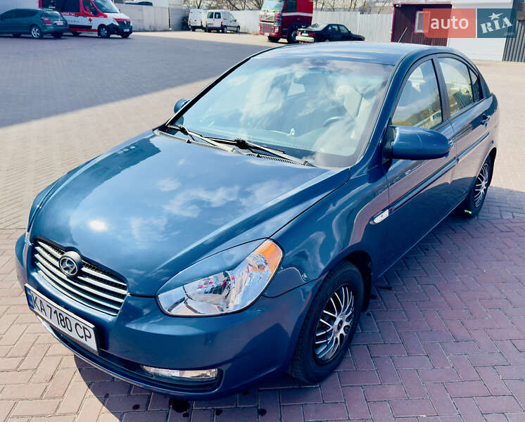 2008 hyundai accent